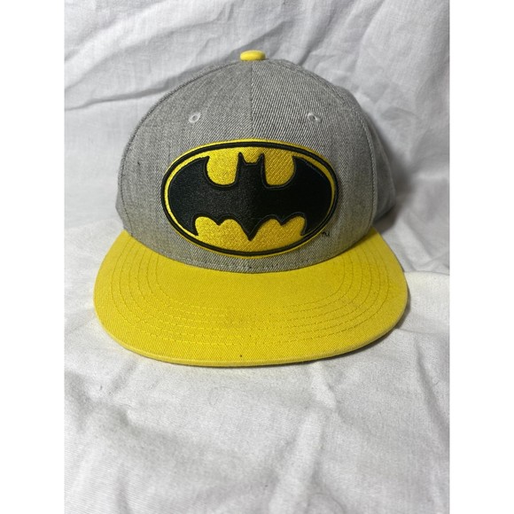 Batman Flat Bill Snapback Hat Cap Gray Yellow Black - Picture 1 of 4